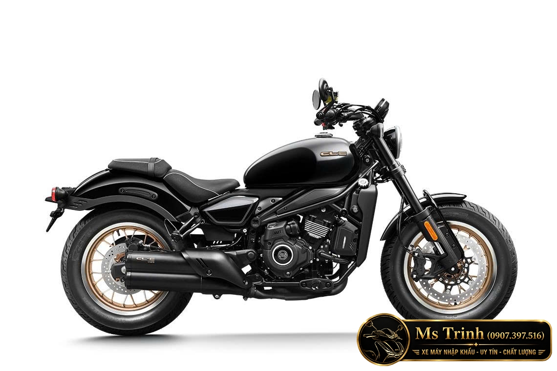 CFMoto 450CL-C AMT màu đen mâm vàng mang diện mạo sang trọng cùng phong cách cruiser 449cc đầy cá tính