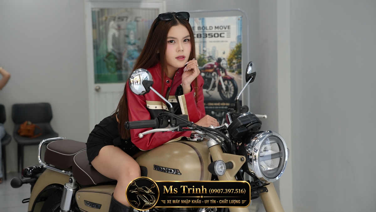 Honda CB350C Special Edition 2026 màu vàng cát
