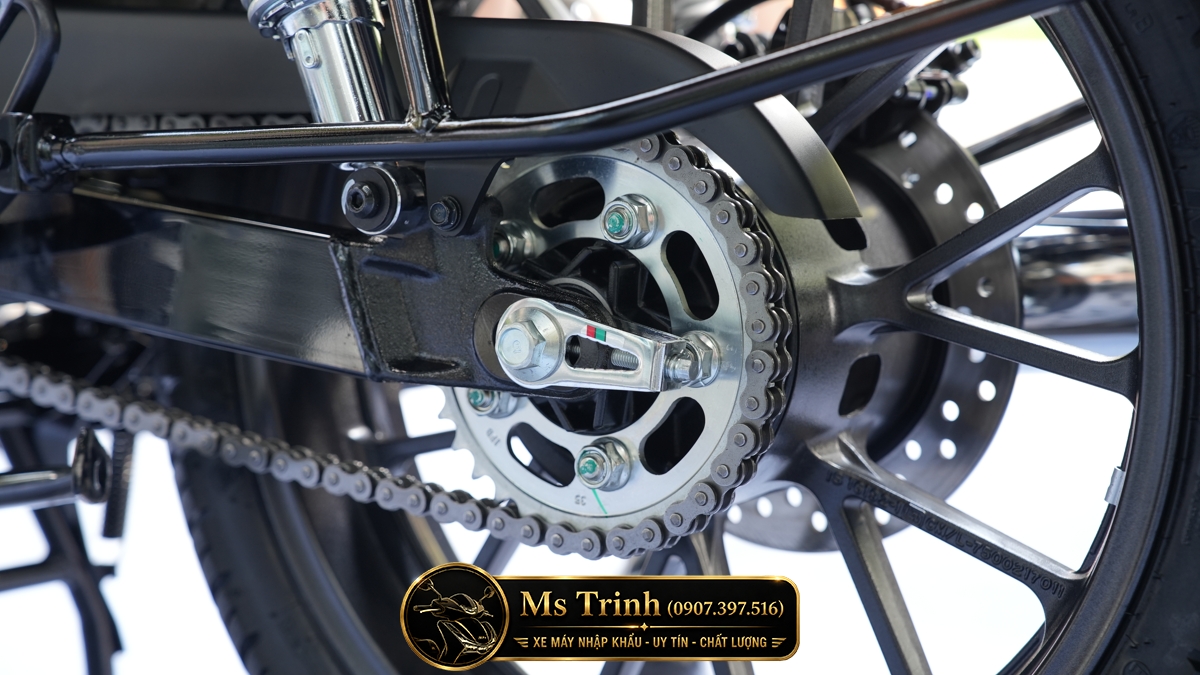 Hình ảnh thực tế Honda CB350C Special Edition và Honda CB350C Pro tại Cubshop