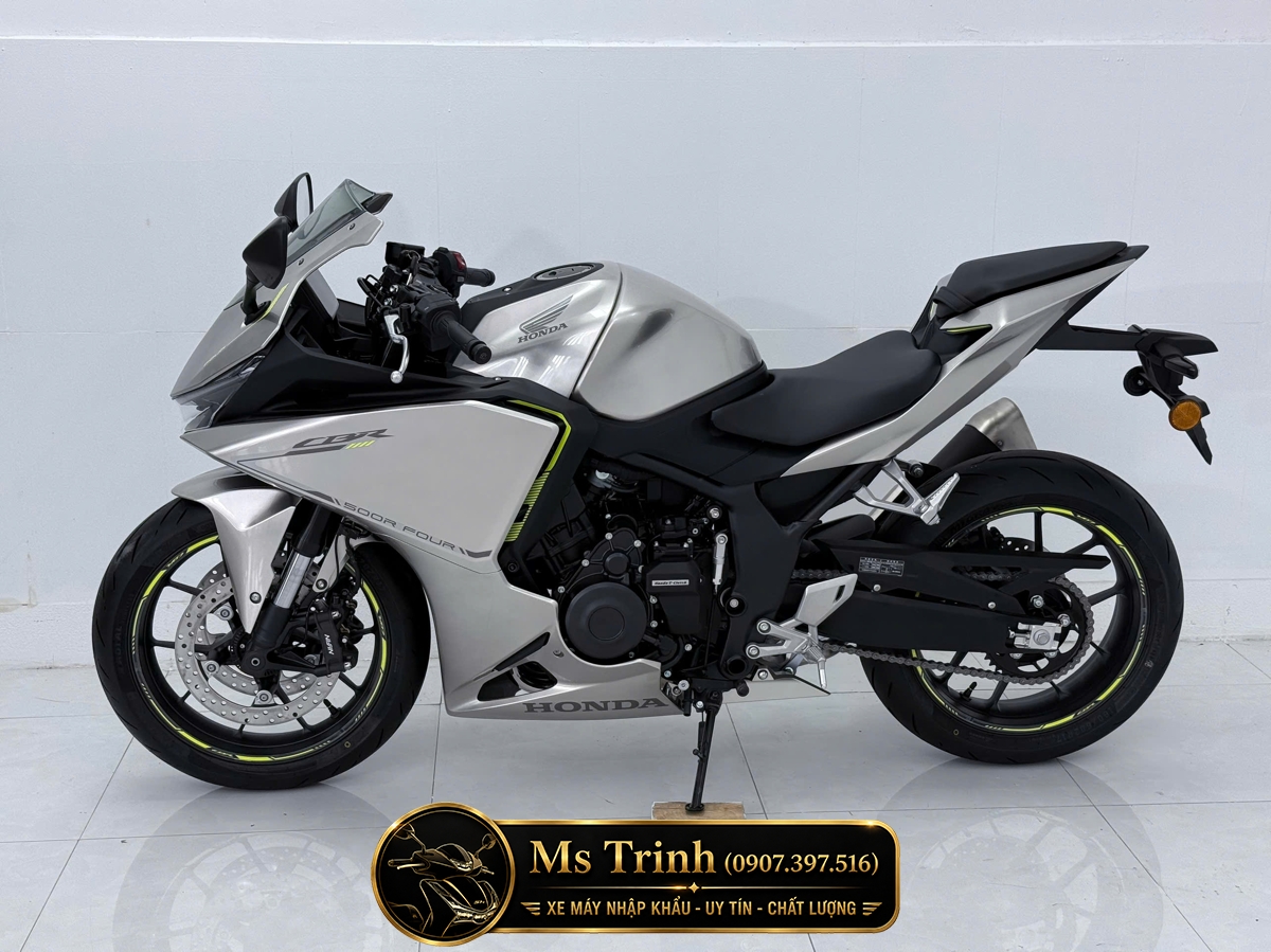 Honda CBR500R Four màu bạc mang đúng tinh thần Sport Bike thế hệ mới Honda CBR500R Four màu bạc mang đúng tinh thần Sport Bike thế hệ mới