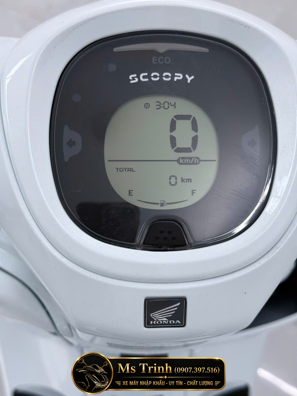 Honda Scoopy Cinnamoroll 2026 Sử Dụng Đồng Hồ LCD Kỹ Thuật Số