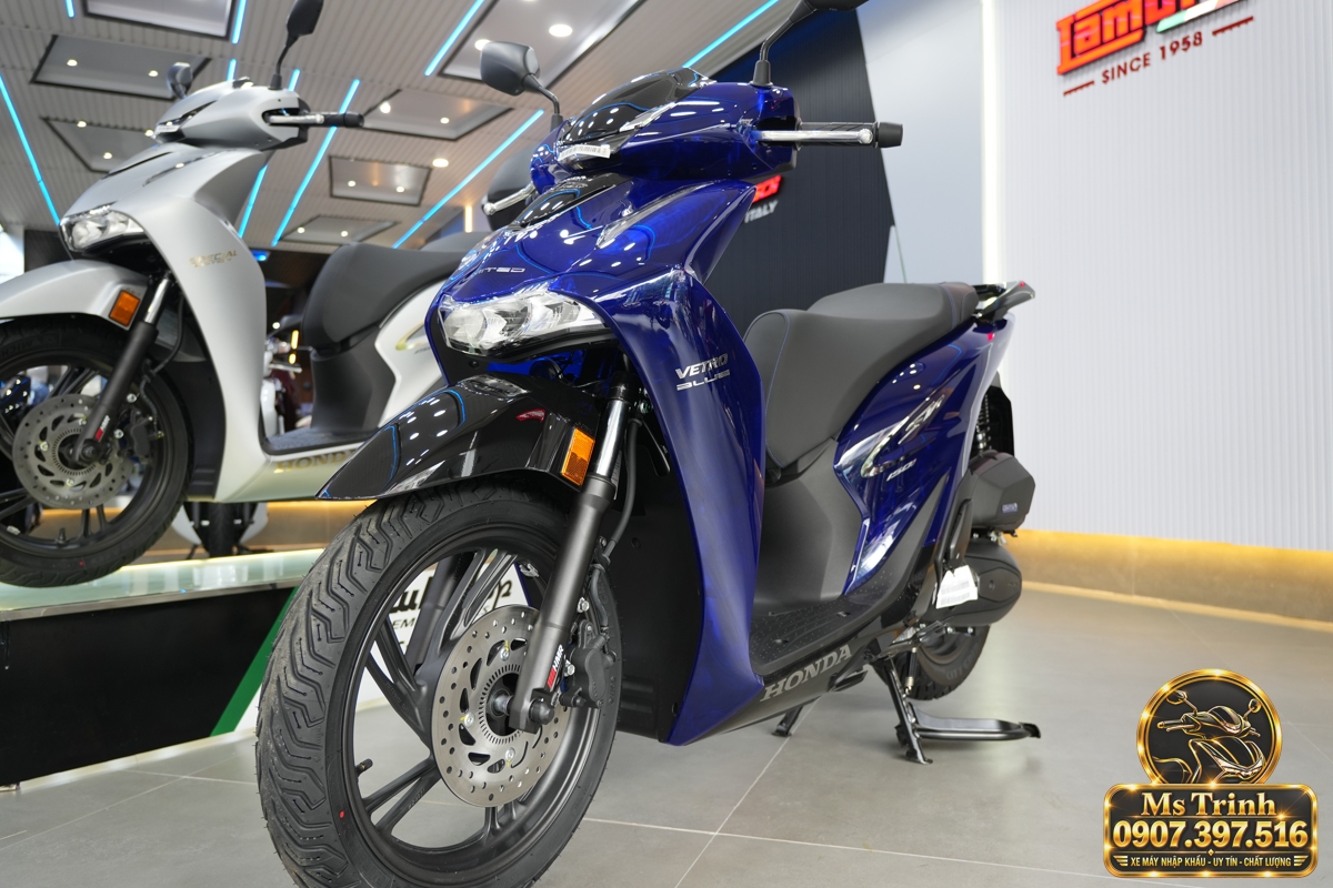 Honda SH150 Vetro Blue Sapphire model 2027 được giảm trực tiếp 26 triệu