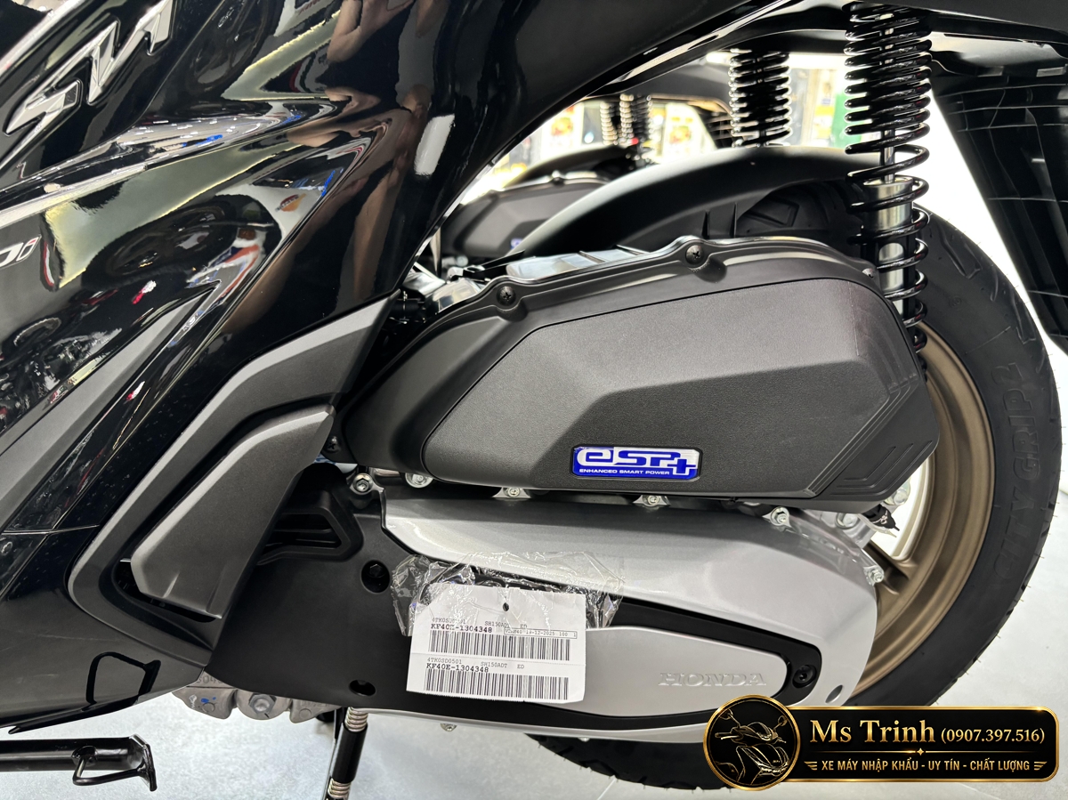 Honda SH150 Ý 2026 sử dụng động cơ 157 cc, bốn kỳ, SOHC bốn van
