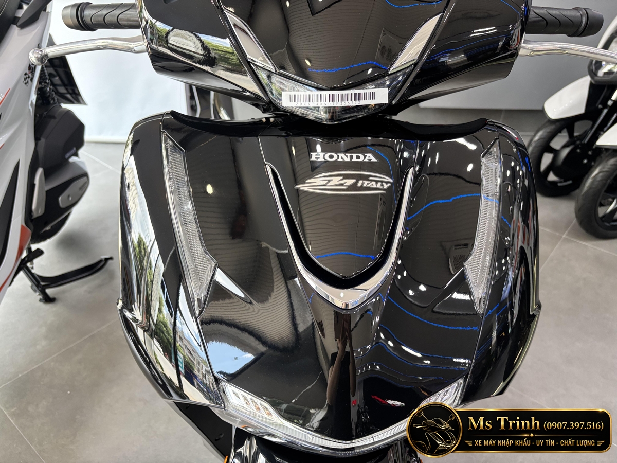 Đặt mua Honda SH150 Ý đen bóng 2026 tại CubShop Premium