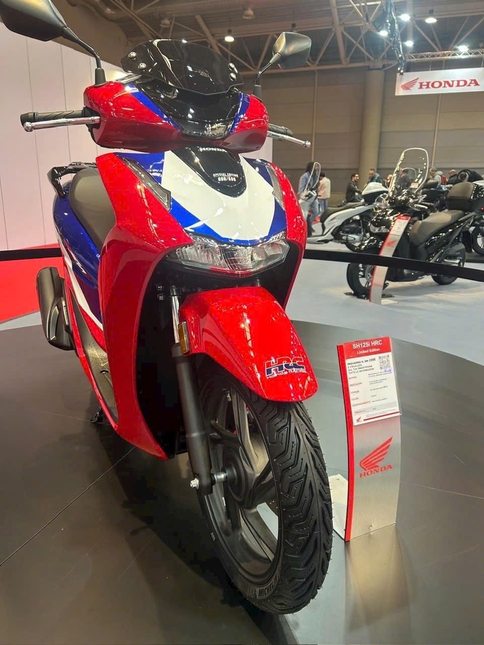 Giá xe Honda SH150i HRC Limited Edition 2026 nhận cọc và Chọn số thứ tự siêu đẹp siêu VIP