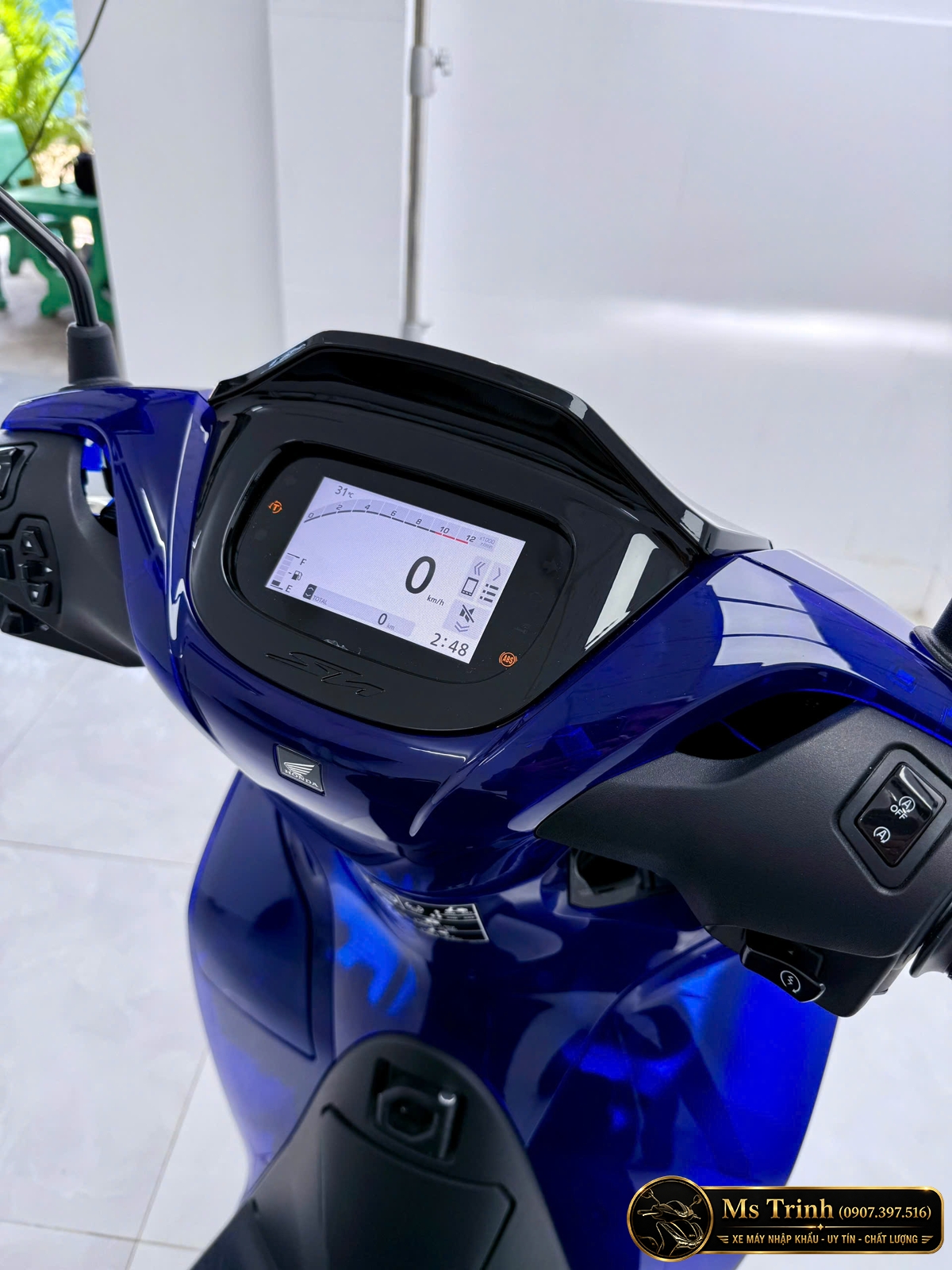 Cận cảnh Honda SH150i Vetro Super 2 in 1 Sapphire – Green thực tế siêu đẹp, siêu ấn tượng