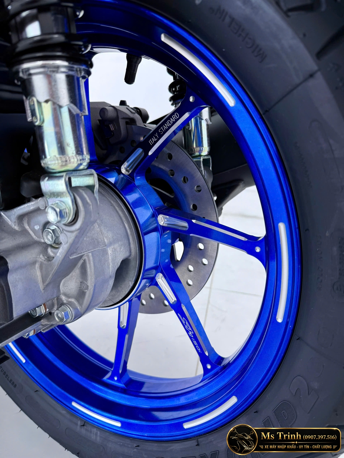 Cận cảnh Honda SH150i Vetro Super 2 in 1 Sapphire – Green thực tế siêu đẹp, siêu ấn tượng