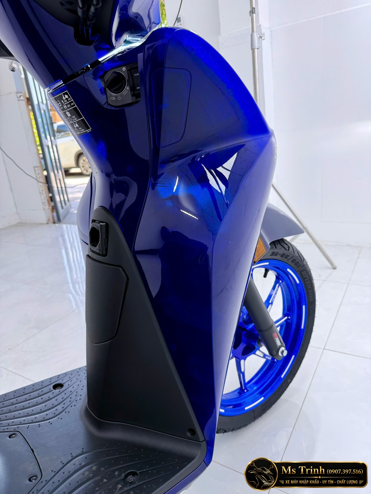 Cận cảnh Honda SH150i Vetro Super 2 in 1 Sapphire – Green thực tế siêu đẹp, siêu ấn tượng