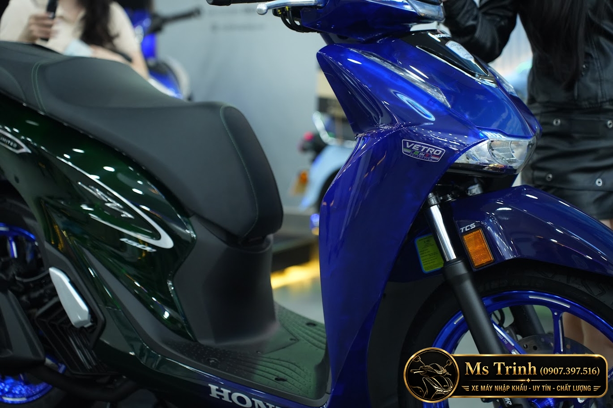 SH150i Vetro Sapphire – Green cá tính và phong cách