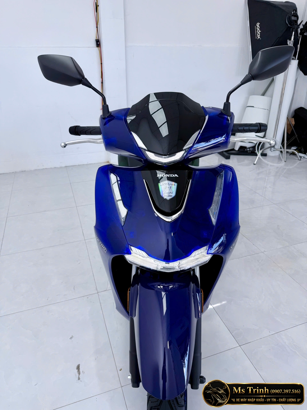 Cận cảnh Honda SH150i Vetro Super 2 in 1 Sapphire – Green thực tế siêu đẹp, siêu ấn tượng