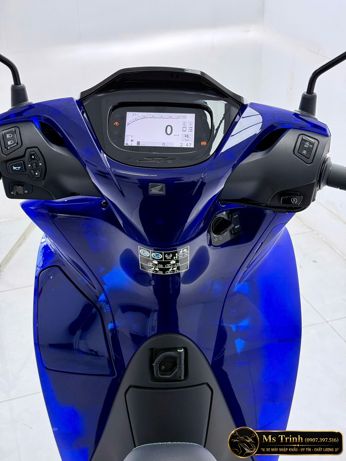 Cận cảnh Honda SH150i Vetro Super 2 in 1 Sapphire – Green thực tế siêu đẹp, siêu ấn tượng