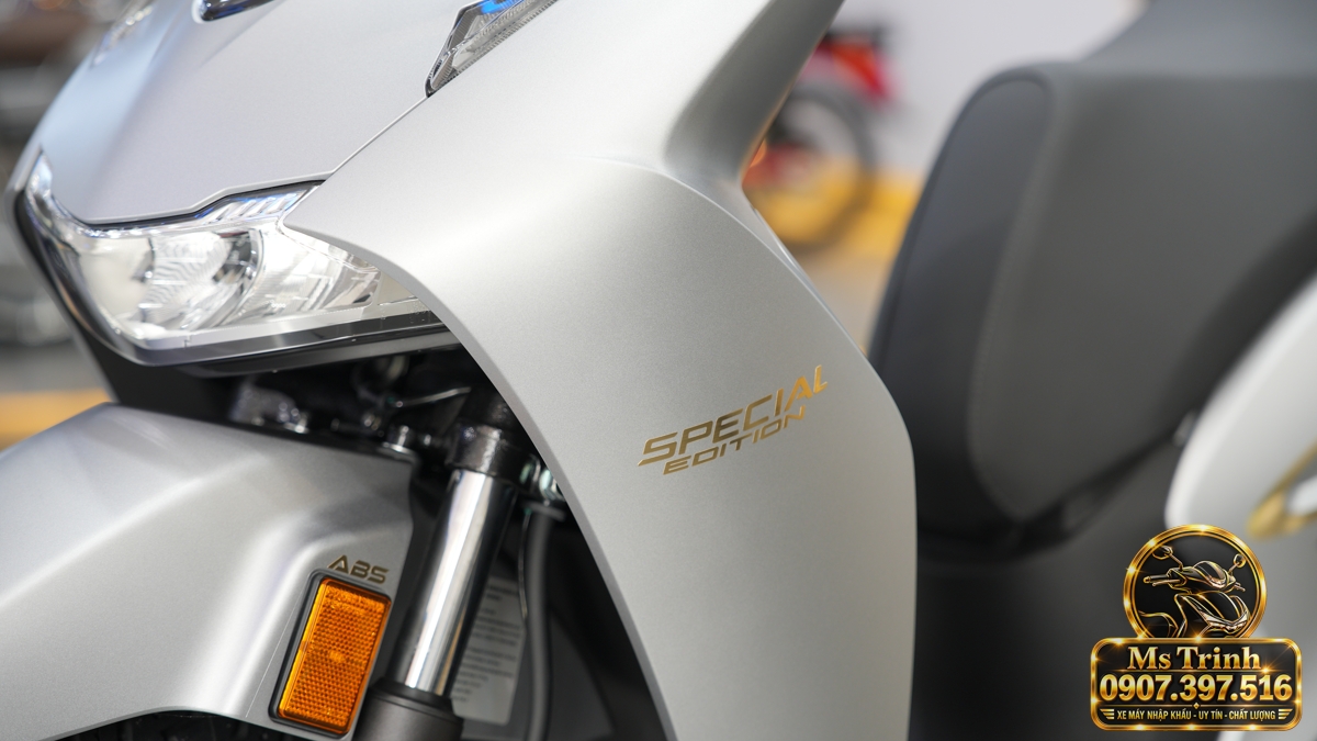 Honda SH150 Ý màu xám bạc model 2027