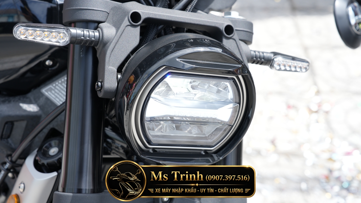Hyosung GV350X 2026 trang bị pha LED siêu sáng