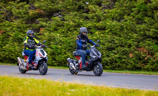 Mẫu Italjet Dragster 300 Gresini Racing mang đậm tinh thần đường đua MotoGP hiện đại
