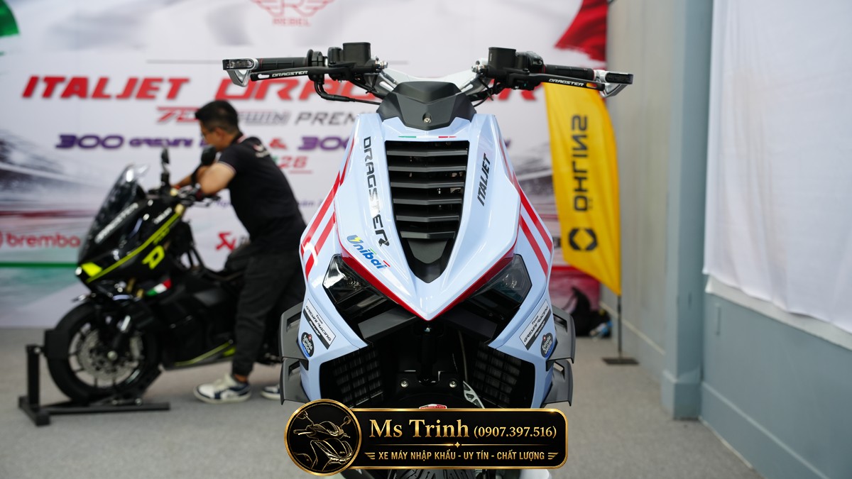 Scooter thể thao Italjet Dragster 300 Gresini Edition sở hữu thiết kế đậm chất xe đua