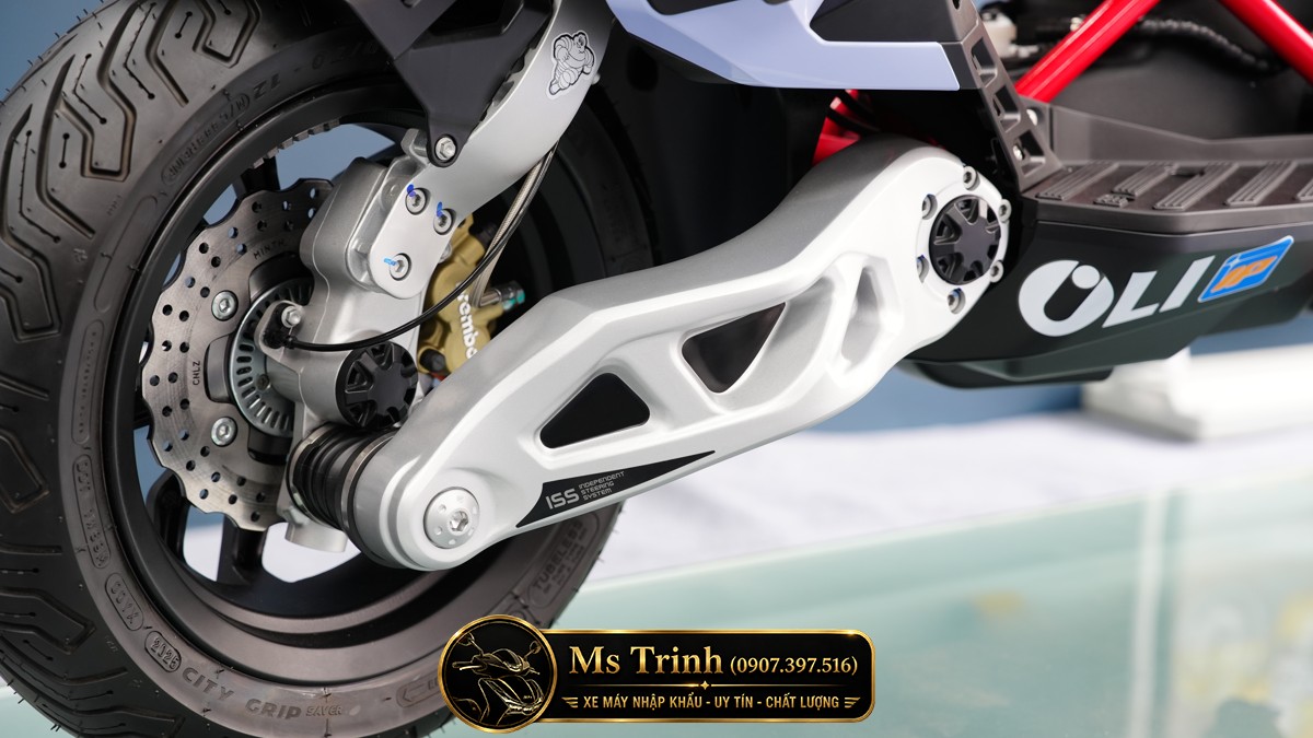 Italjet Dragster 300 Gresini Edition với hệ thống lái ISS độc quyền của Italjet