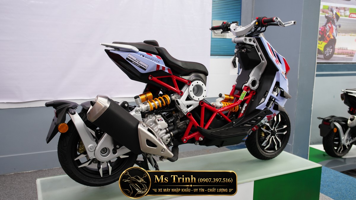 Italjet Dragster 300 2026 sở hữu thiết kế Urban Superbike khác biệt trên thị trường