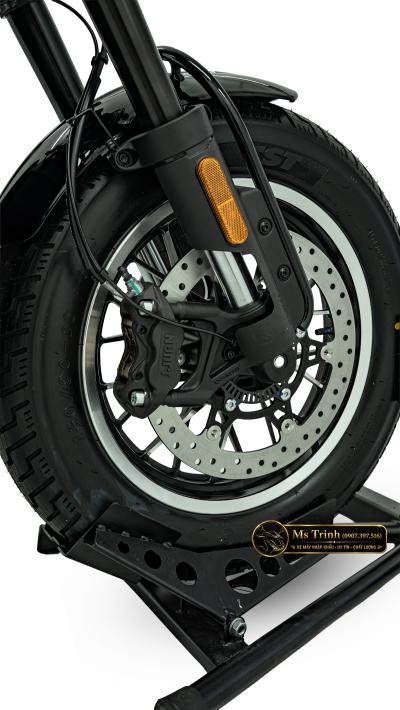 CFMOTO 450CL-C AMT 2026 trắng xanh Cruiser 449cc số tự động 6 cấp, yên thấp 705 mm
