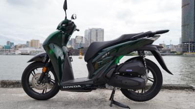 Điều gì khiến SH Ý 150i “áo” thuỷ tinh trở thành 