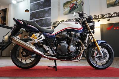 Honda CB1300SP chi tiết từ A - Z