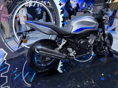Honda CB500 SF Super Four Nhập Chính Hãng – Mẫu Naked-Bike 4 Máy