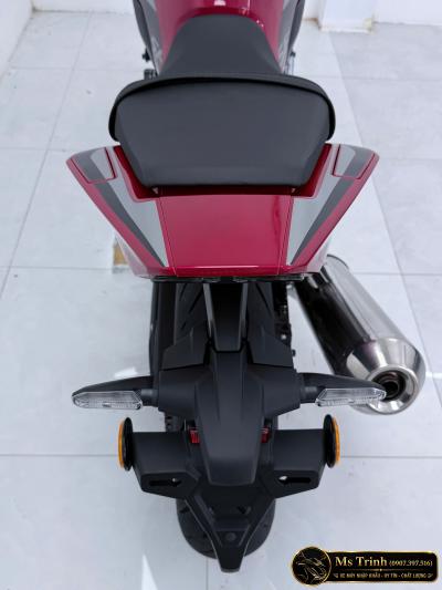 Honda CB500SF Màu Đỏ Naked Bike 4 Xi-Lanh Thế Hệ Mới, Mạnh Mẽ Và Nổi Bật