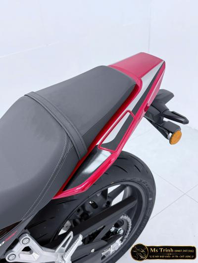 Honda CB500SF Màu Đỏ Naked Bike 4 Xi-Lanh Thế Hệ Mới, Mạnh Mẽ Và Nổi Bật