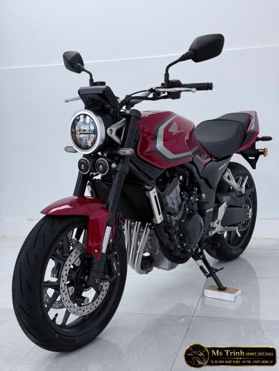 Honda CB500SF Màu Đỏ Naked Bike 4 Xi-Lanh Thế Hệ Mới, Mạnh Mẽ Và Nổi Bật