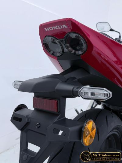Honda CB500SF Màu Đỏ Naked Bike 4 Xi-Lanh Thế Hệ Mới, Mạnh Mẽ Và Nổi Bật