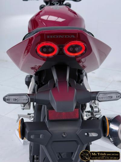 Honda CB500SF Màu Đỏ Naked Bike 4 Xi-Lanh Thế Hệ Mới, Mạnh Mẽ Và Nổi Bật