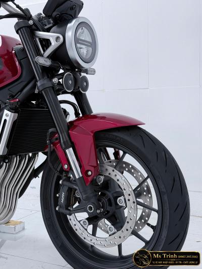 Honda CB500SF Màu Đỏ Naked Bike 4 Xi-Lanh Thế Hệ Mới, Mạnh Mẽ Và Nổi Bật