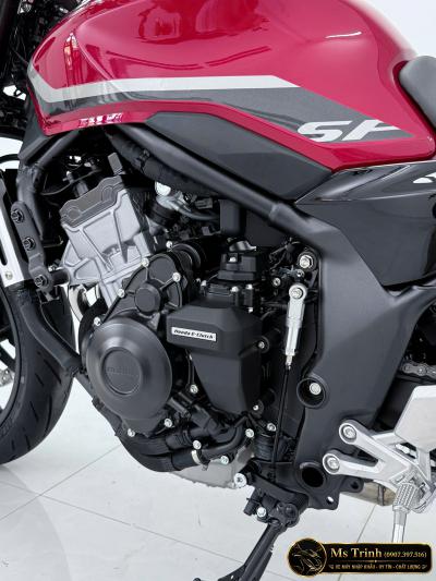 Honda CB500SF Màu Đỏ Naked Bike 4 Xi-Lanh Thế Hệ Mới, Mạnh Mẽ Và Nổi Bật