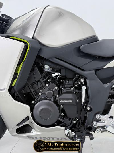 Honda CBR500R Four 2026 màu đỏ Chất thể thao bùng nổ đầy khác biệt