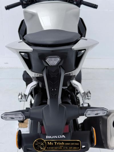 Honda CBR500R Four 2026 màu đỏ Chất thể thao bùng nổ đầy khác biệt