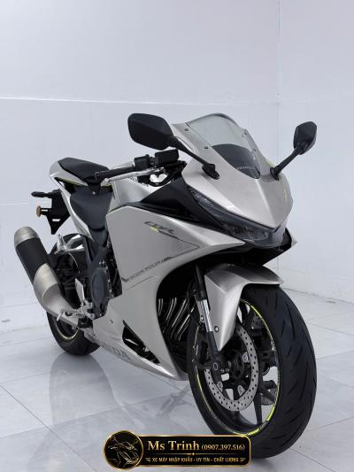 Honda CBR500R Four 2026 màu đỏ Chất thể thao bùng nổ đầy khác biệt