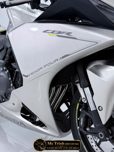 Honda CBR500R Four 2026 màu đỏ Chất thể thao bùng nổ đầy khác biệt
