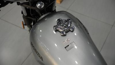 Honda CGX150 phiên bản 2026 - Xe côn tay cổ điển hiện đại, 3 phiên bản lựa chọn