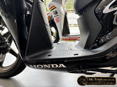 Honda SH150 Ý màu đen bóng New Concept 2026 giá tốt sắc đen đẹp từng chi tiết