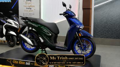 Honda SH150i Italy Super Vetro 2 In 1Phiên Bản Custom Hai Sắc Xanh Giới Hạn 200 xe Tại Việt Nam