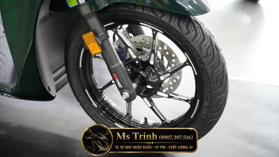 Honda SH150i Vetro Super 2 in 1 Green – Sapphire: Tuyệt phẩm hai sắc xanh độc đáo giới hạn 200 xe
