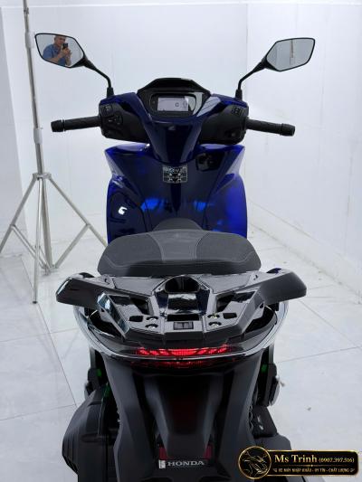 Honda SH150i Vetro Super 2 in 1 Sapphire – Green: Sắc xanh Sapphire cuốn hút, phiên bản giới hạn đáng sở hữu