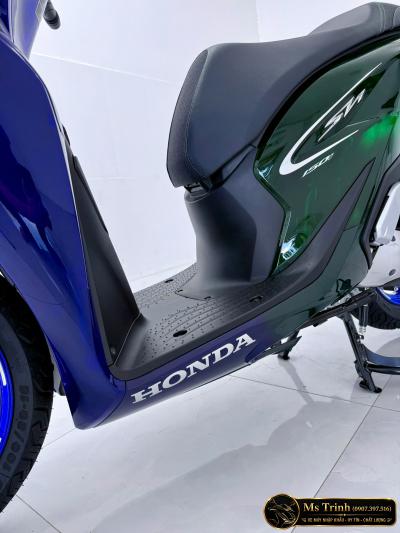 Cận cảnh Honda SH150i Vetro Super 2 in 1 Sapphire – Green thực tế siêu đẹp, siêu ấn tượng