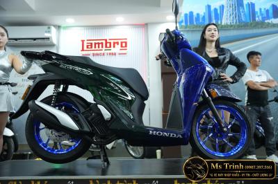 Honda SH150i Vetro Super 2 in 1 Sapphire – Green: Sắc xanh Sapphire cuốn hút, phiên bản giới hạn đáng sở hữu