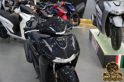 Honda SH150i Ý đen bóng 2027 Đẹp từng góc nhìn, đầy đủ công nghệ giá tốt