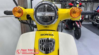 Honda Super Cub 110 ABS Nhật màu vàng giá tốt, chính ngạch