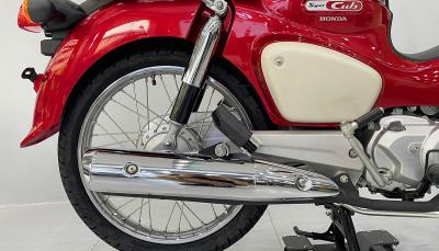 Honda Super Cub 110 màu đỏ nhập khẩu Thái Lan