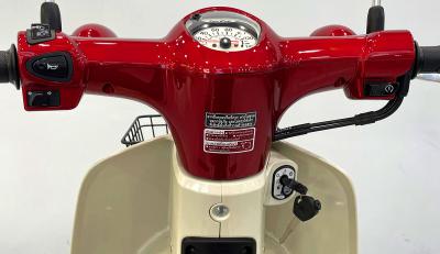 Honda Super Cub 110 màu đỏ nhập khẩu Thái Lan