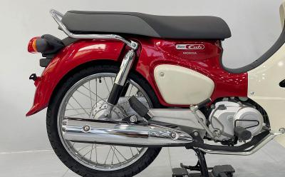 Honda Super Cub 110 màu đỏ nhập khẩu Thái Lan