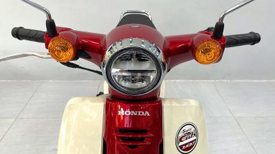 Honda Super Cub 110 màu đỏ nhập khẩu Thái Lan