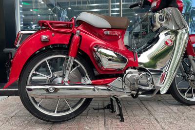 Honda Super Cub 125 Final Edition 2024 màu đỏ giới hạn 100 xe